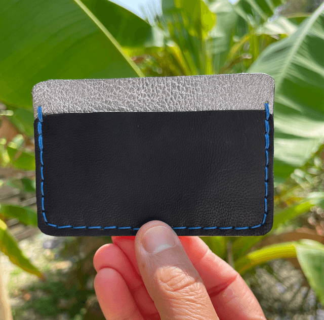 Porte-cartes Cloud bleu ciel/argent/noir