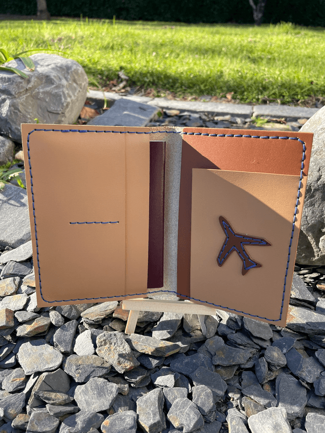 Porte-passeport beige