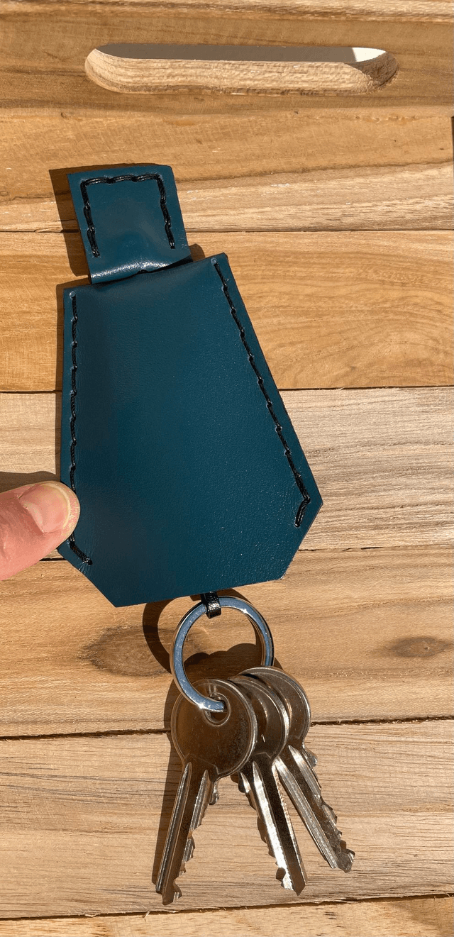 Cloche à clefs bleu canard