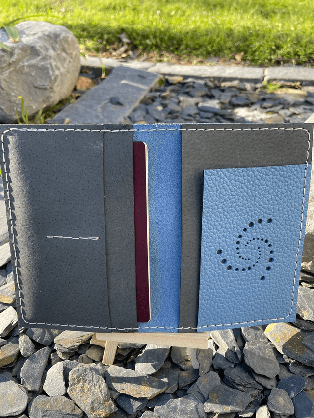 Porte-passeport bleu/gris