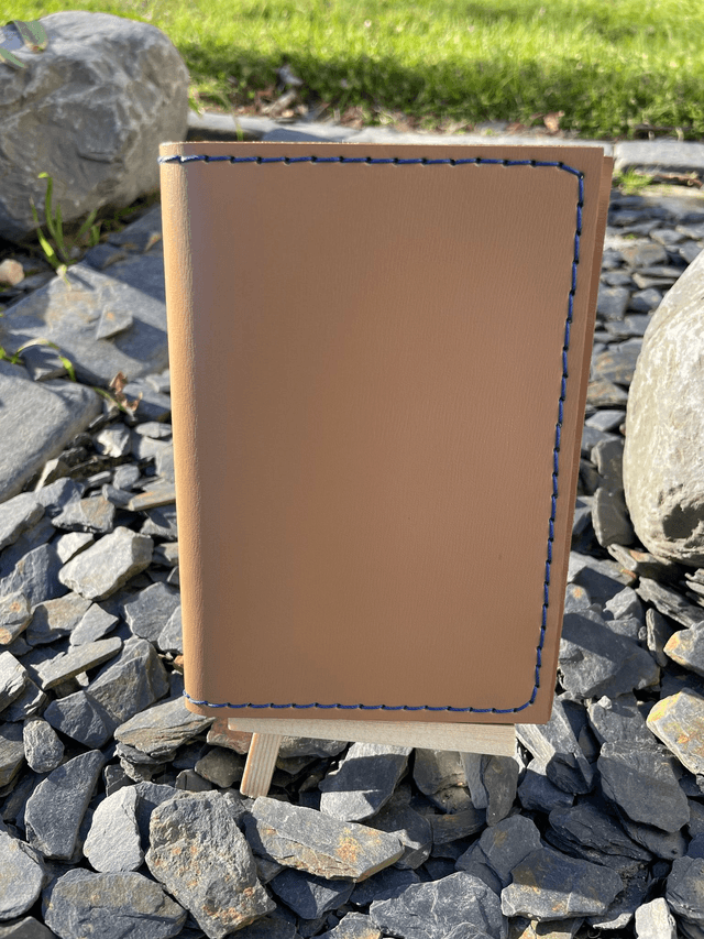 Porte-passeport beige